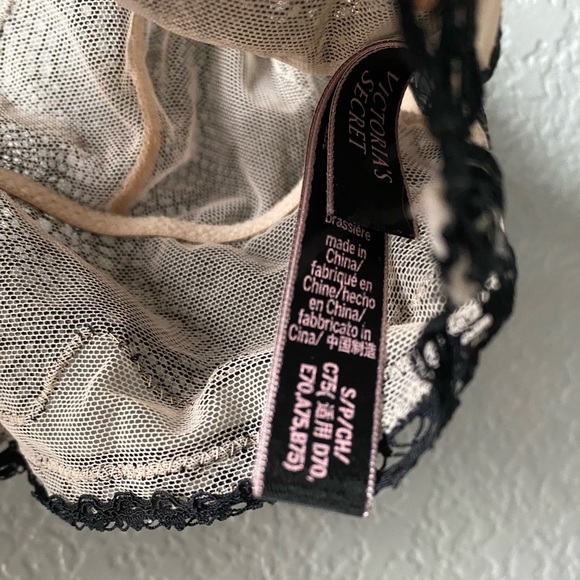 Victoria’s Secret unlined bralette - Picture 3 of 9
